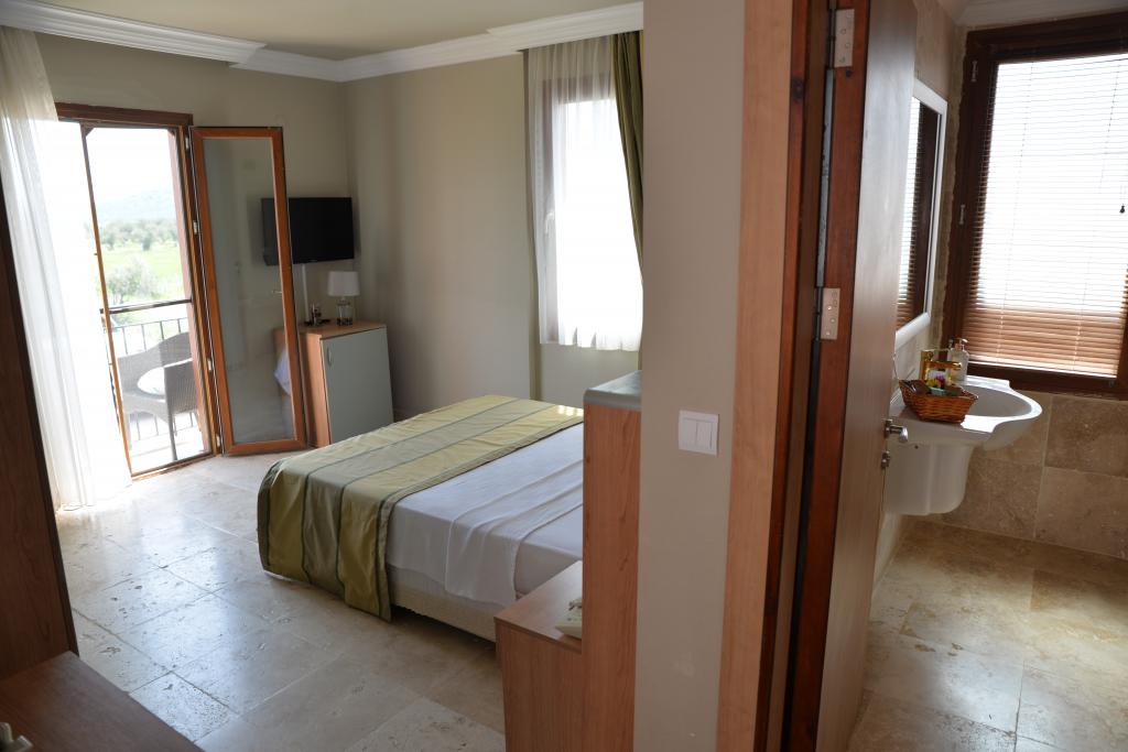 Cunda Ebruli Hotel