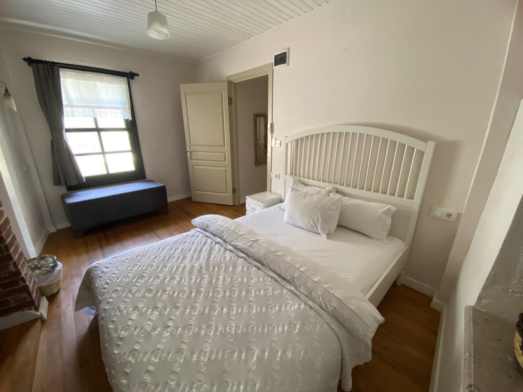 Ayvalık Rebetiko Otel