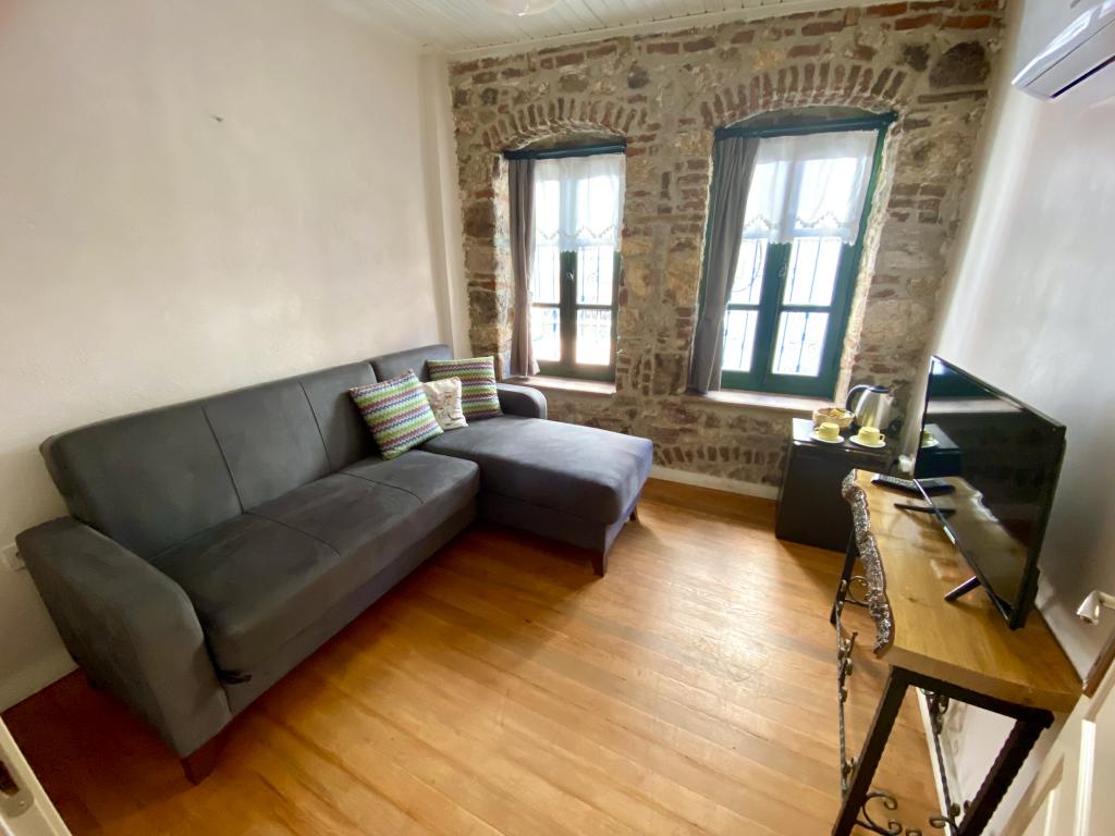 Ayvalık Rebetiko Otel