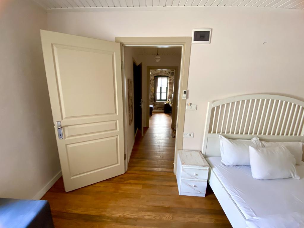 Ayvalık Rebetiko Otel