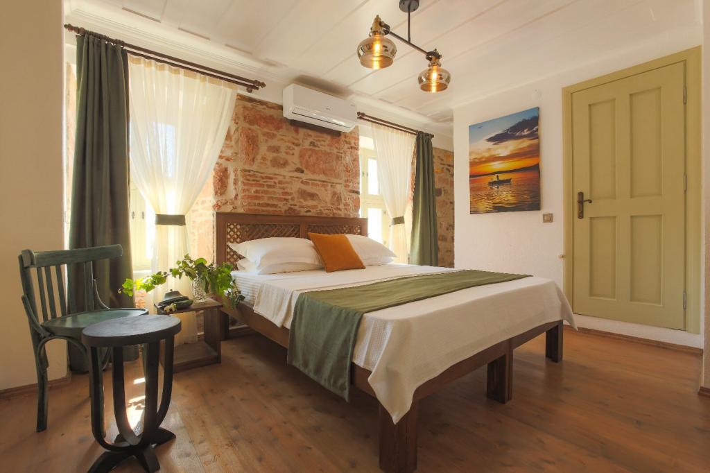 Cunda Taş Otel by Taze