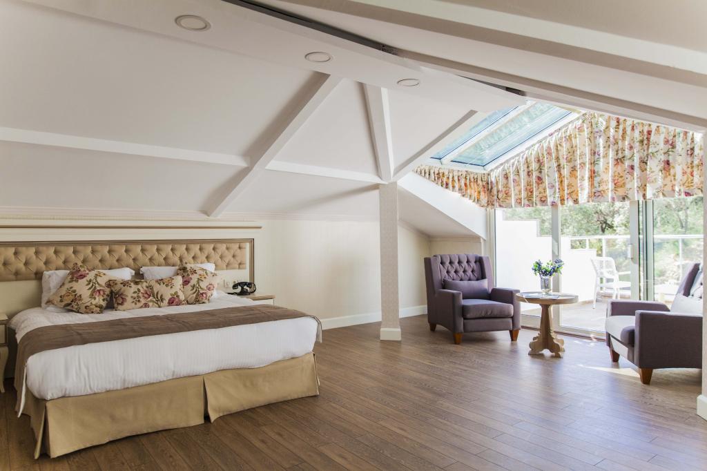 Rezone Health & Oxygen Hotel