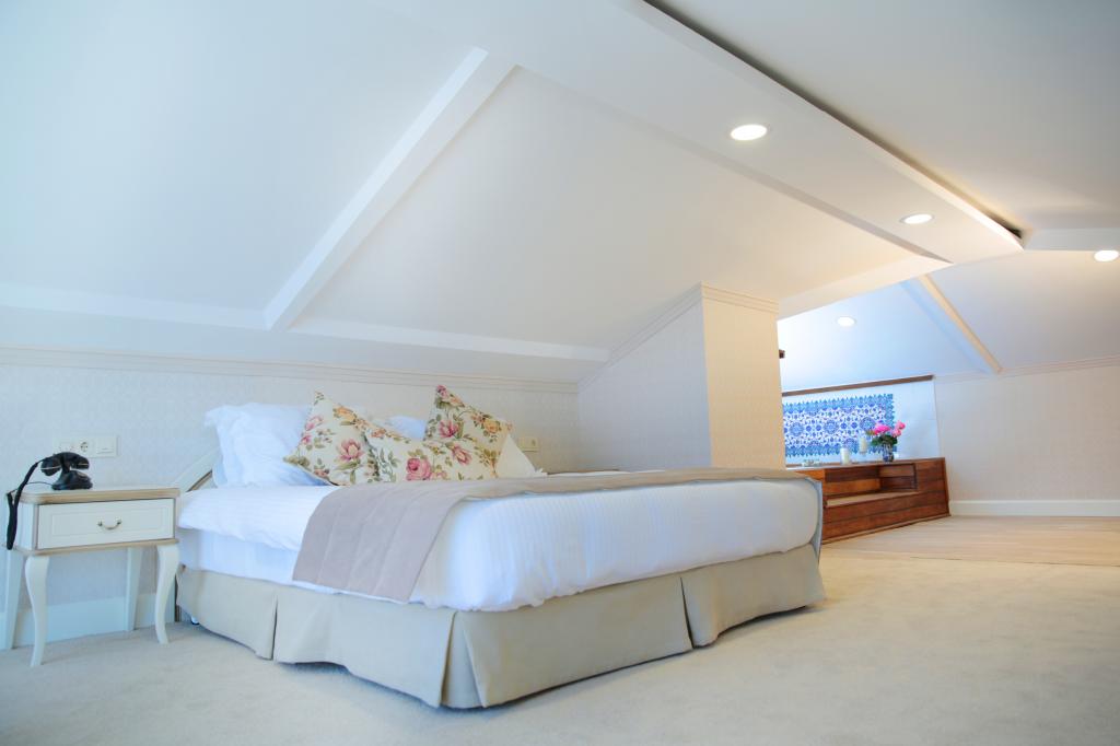 Rezone Health & Oxygen Hotel