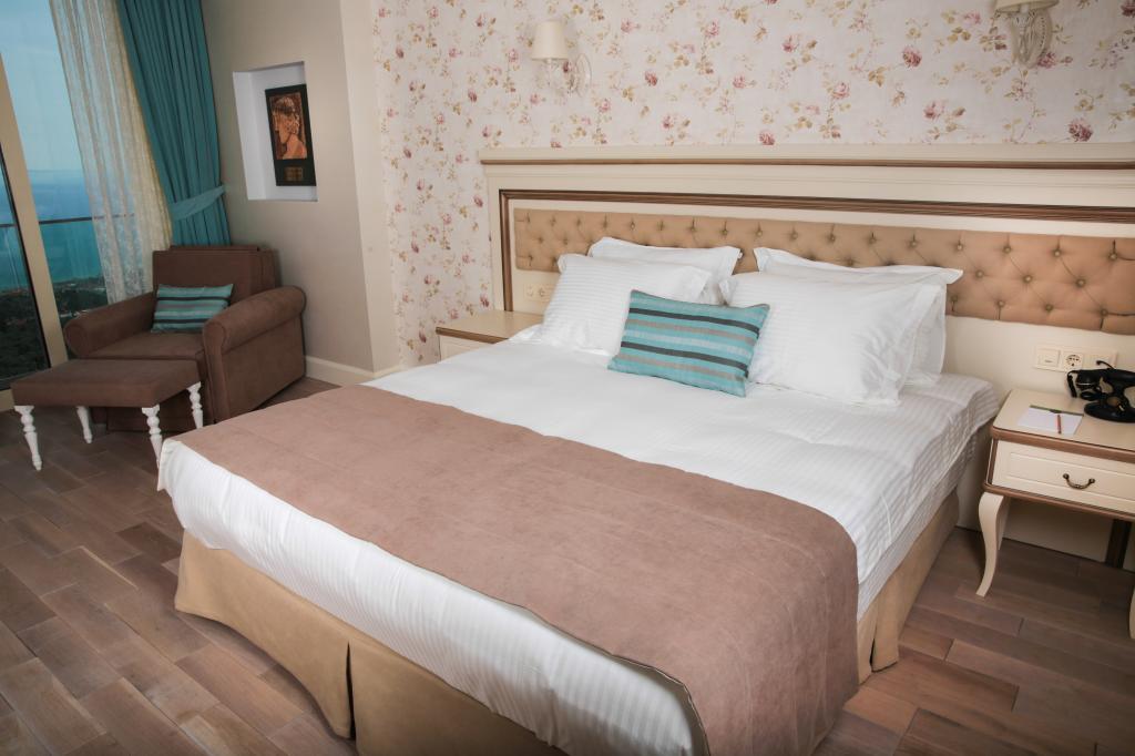 Rezone Health & Oxygen Hotel