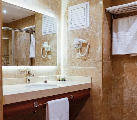 Royal Hotel İnegöl