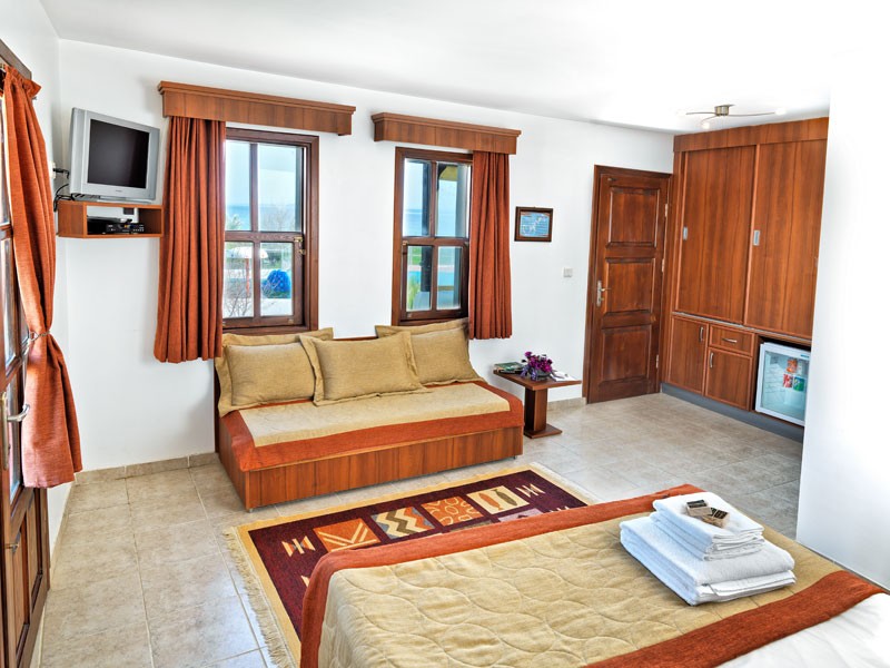 Çapraz Tatil Köyü