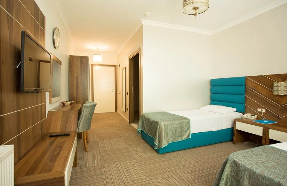 Oylat Kaplıcaları Çağlayan Otel