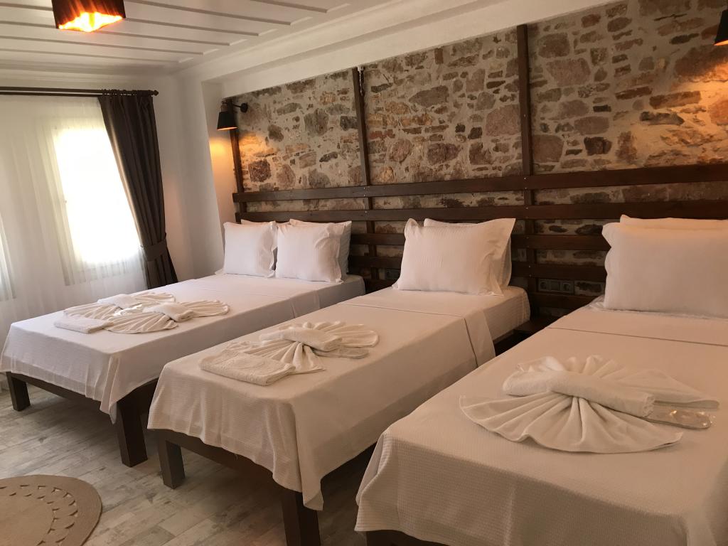 Cunda Taş Otel by Taze