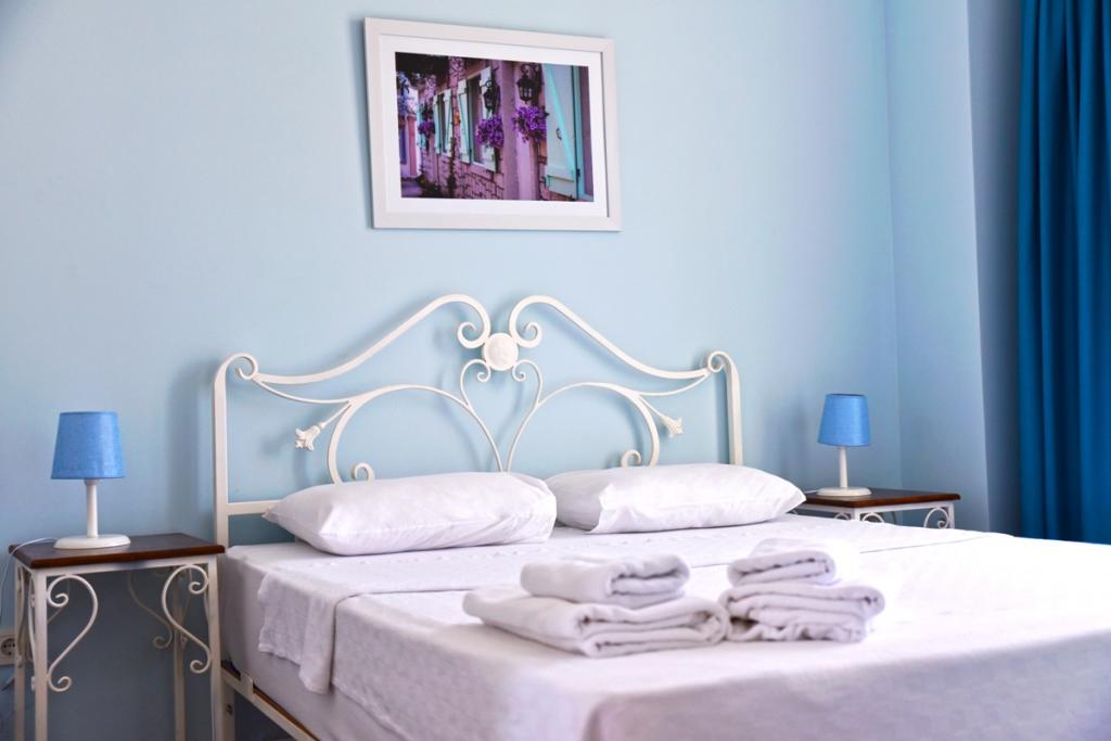 Zeytin Arası Taş Evler