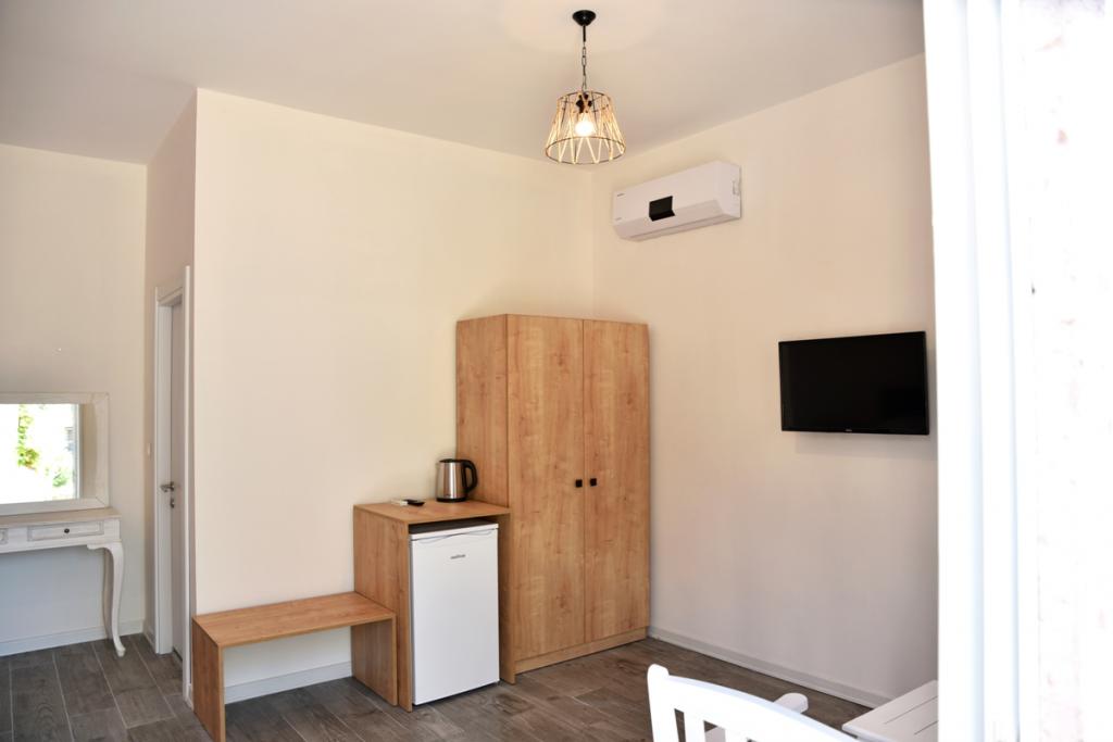 Zeytin Arası Taş Evler