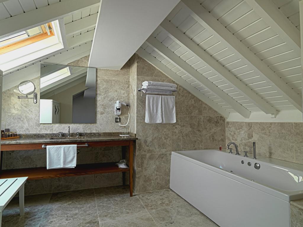 Montania Special Class Hotel