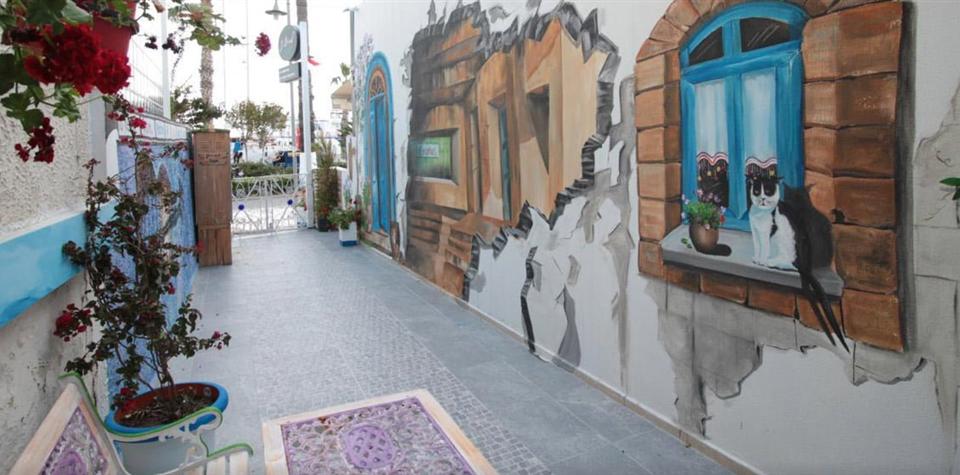 Double Inn Marina Hotel