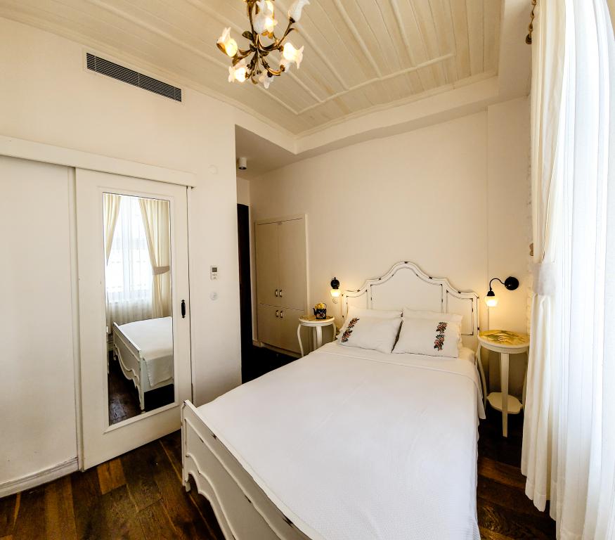 Latife Hanım Konağı