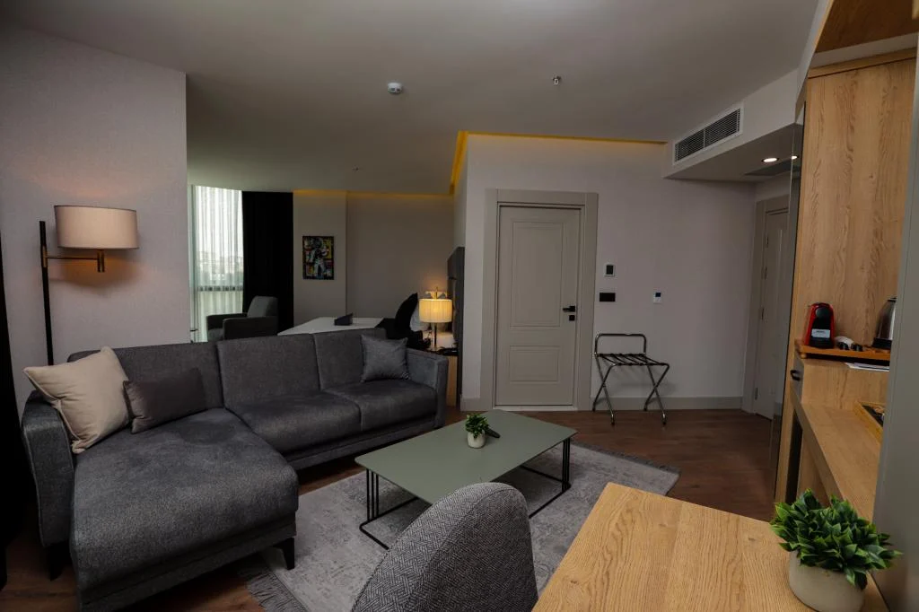 Brand Business Hotel