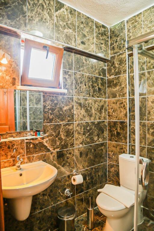 Sukha Inn Hotel & Beach