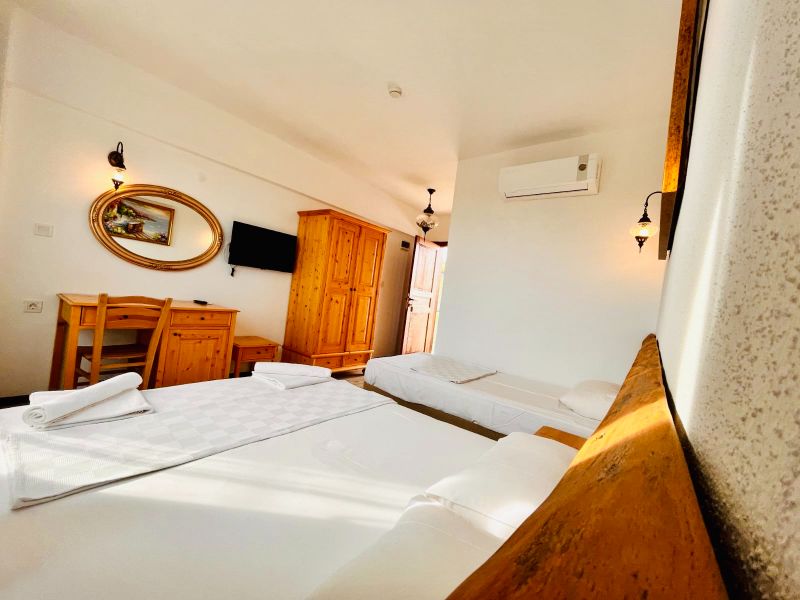 Sukha Inn Hotel & Beach