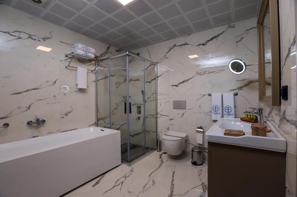 Brand Business Hotel