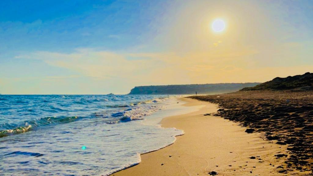 Sukha Inn Hotel & Beach