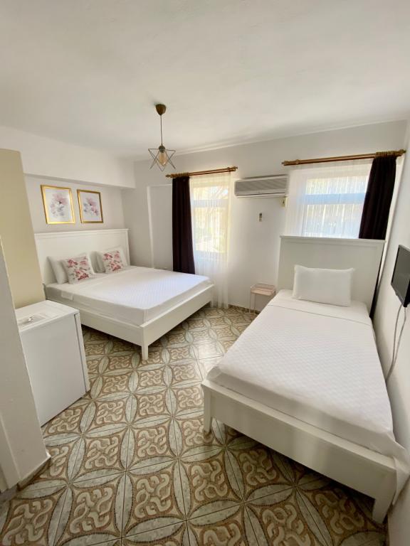 Adonis Konukevi Bozcaada