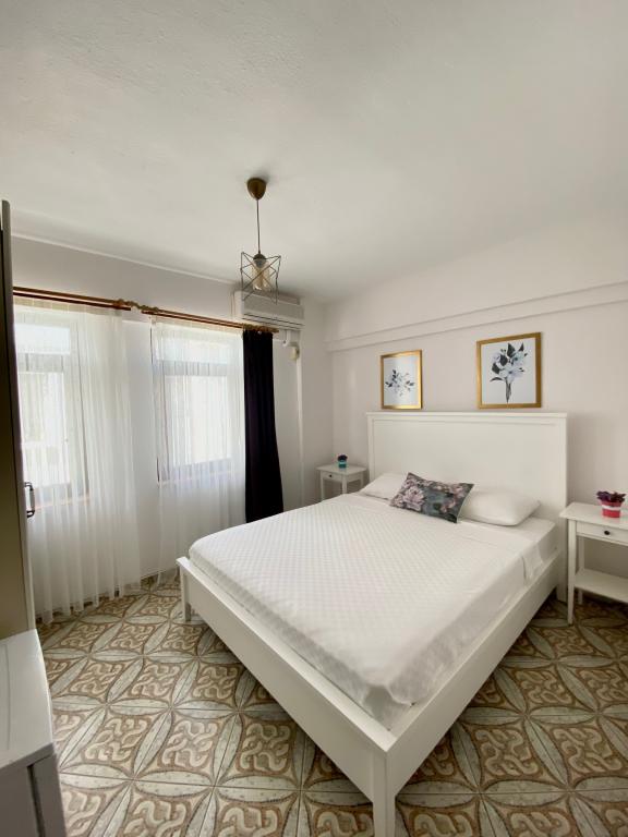 Adonis Konukevi Bozcaada