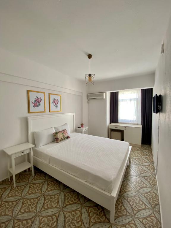 Adonis Konukevi Bozcaada