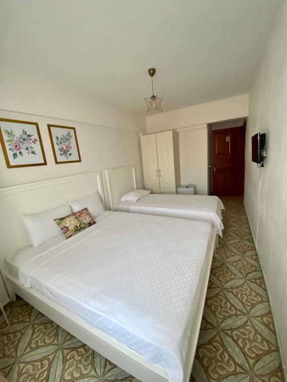 Adonis Konukevi Bozcaada