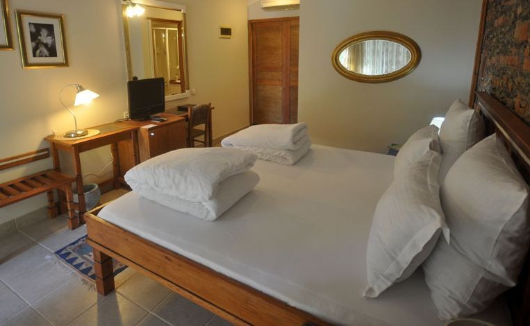 El Vino Hotel & Suites