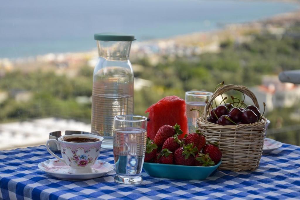 Assos Derin Mavi Otel