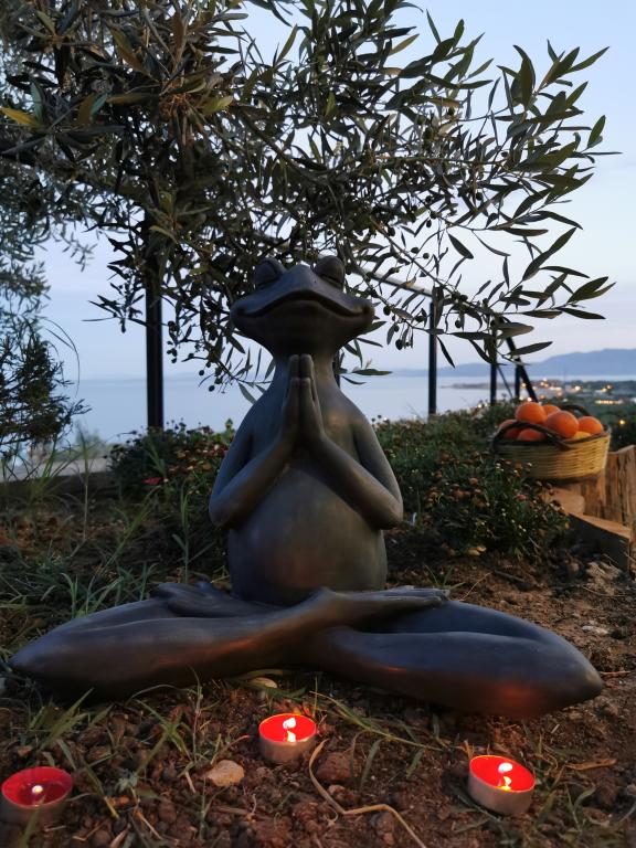 Assos Derin Mavi Otel