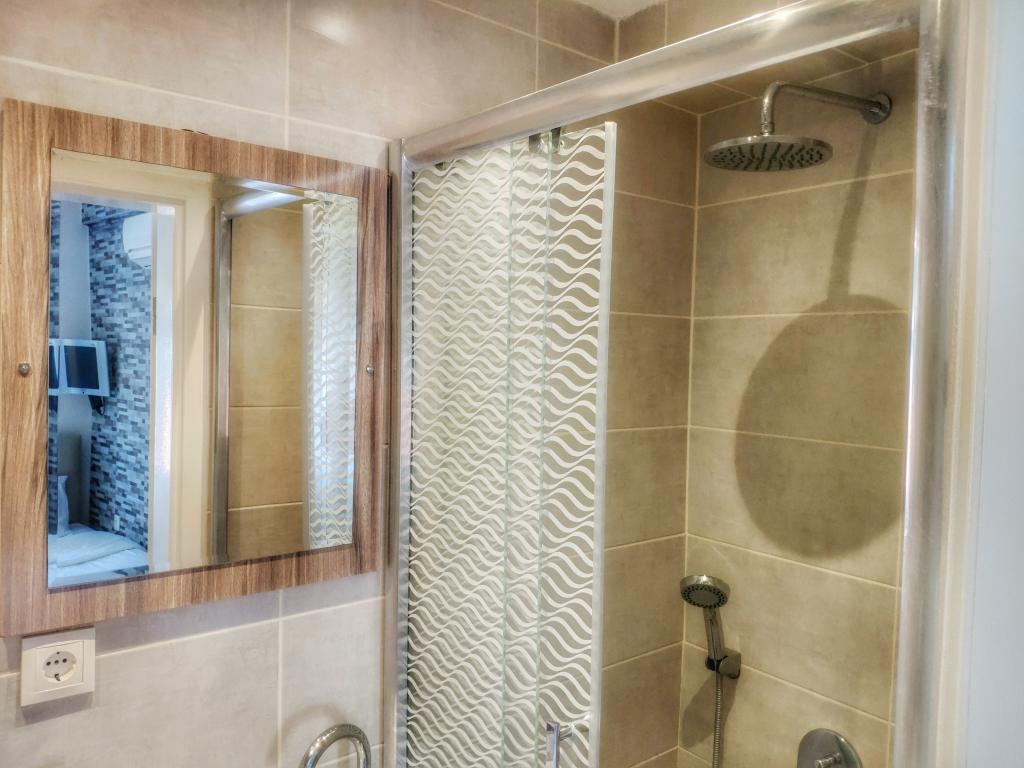 Adamarin Terrace Otel