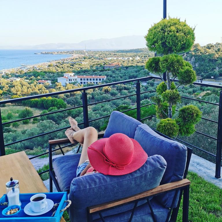 Assos Derin Mavi Otel