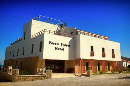 Porta Troyas Hotel