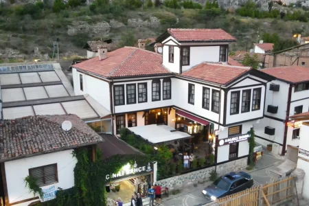 Kaleiçi Konak