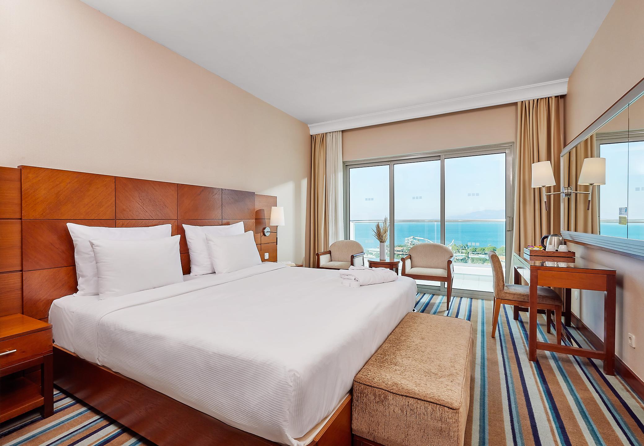 Pine Bay Holiday Resort Hotel