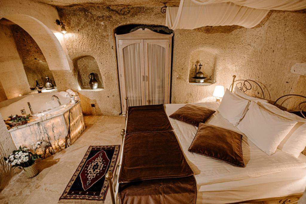 Tafoni Houses Cave Hotel