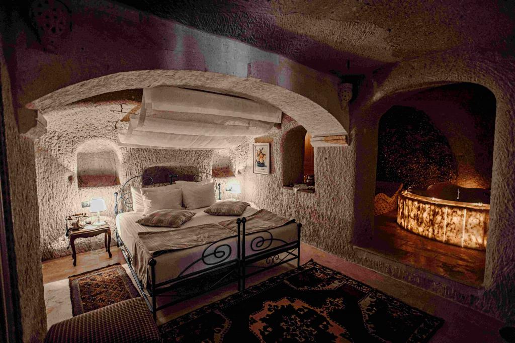 Tafoni Houses Cave Hotel