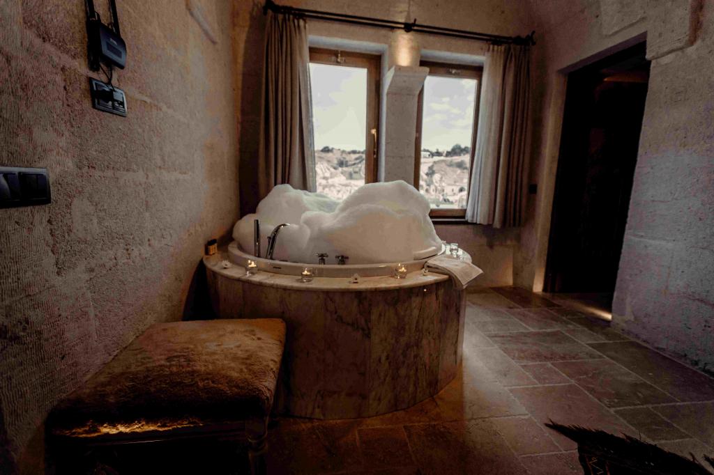 Tafoni Houses Cave Hotel