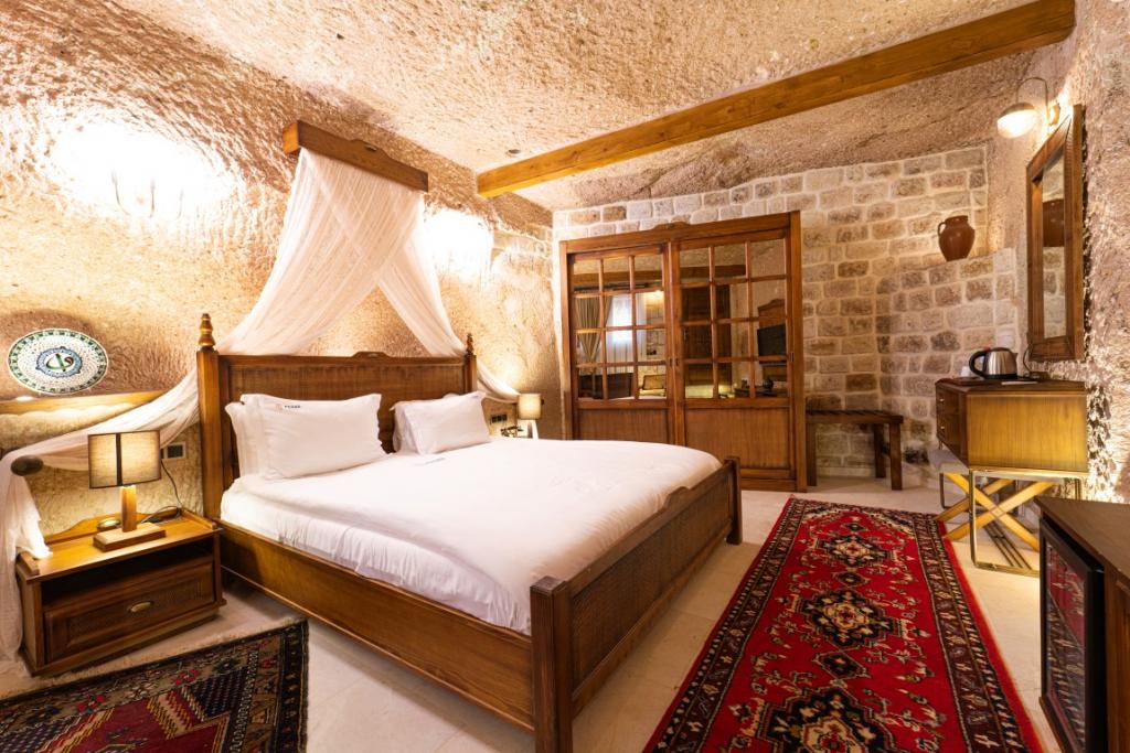 Pegas Cave Suites