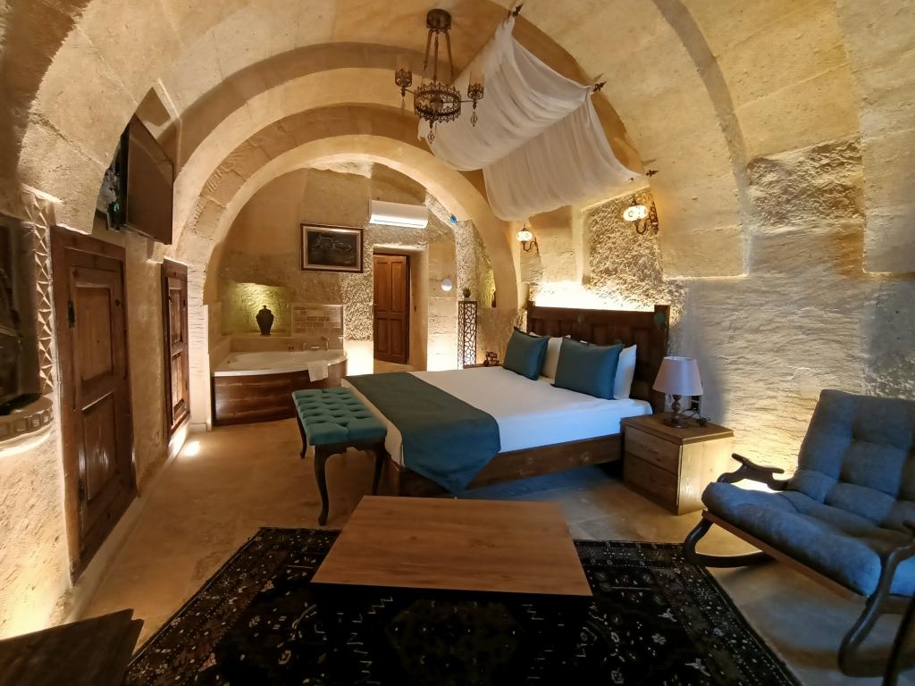 Pegas Cave Suites
