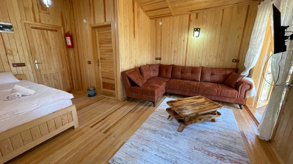 Tahtalı Göl Evleri Kütahya