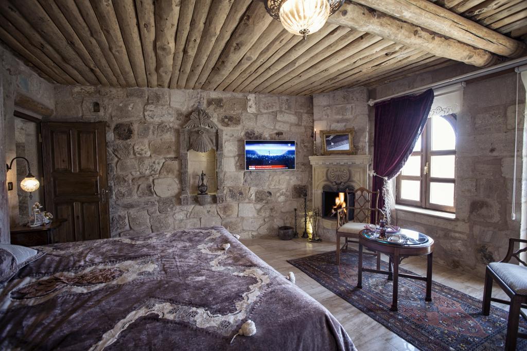 Elika Cave Suites Spa