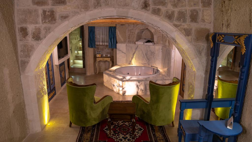 Elika Cave Suites Spa