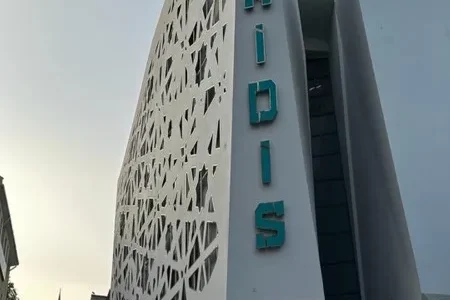 Midis Otel