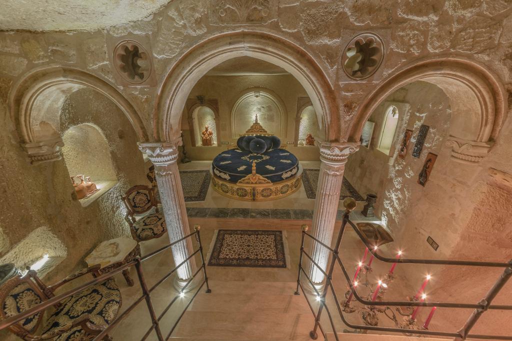 Elika Cave Suites Spa