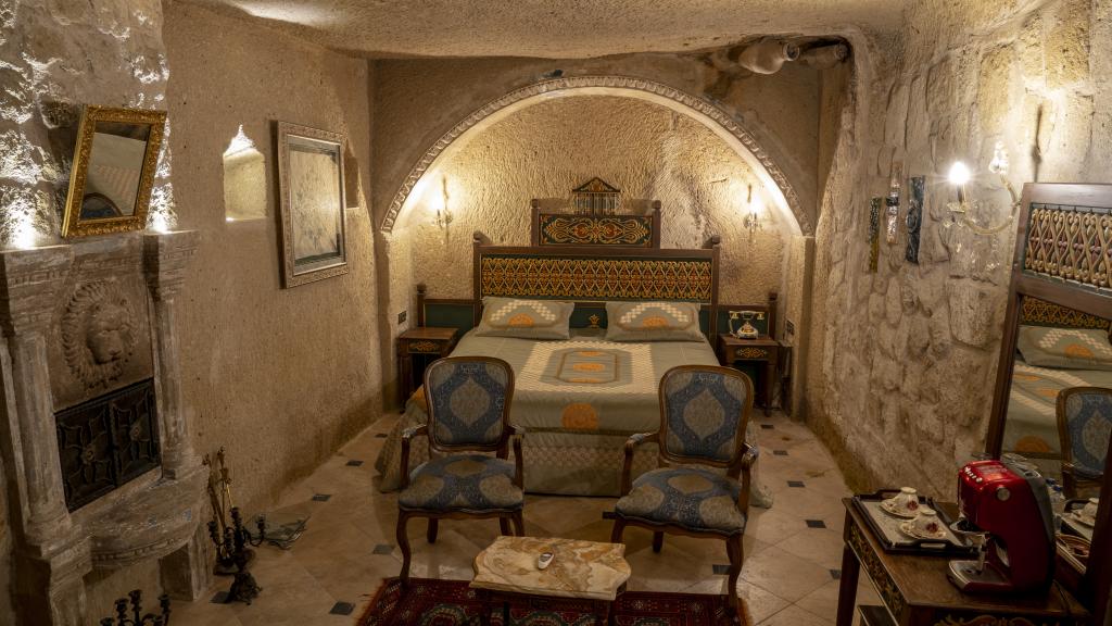 Elika Cave Suites Spa