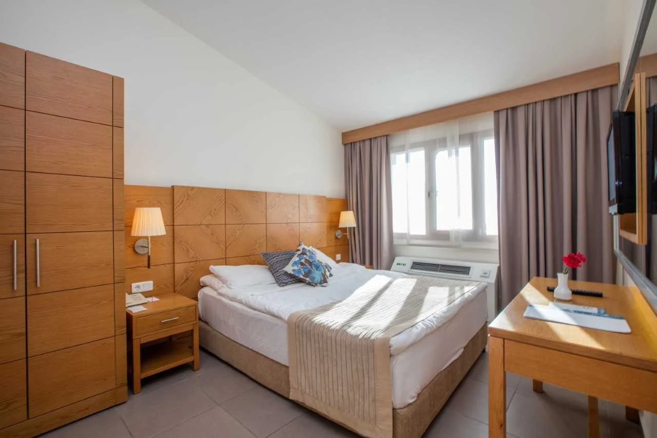 Pine Bay Holiday Resort Hotel