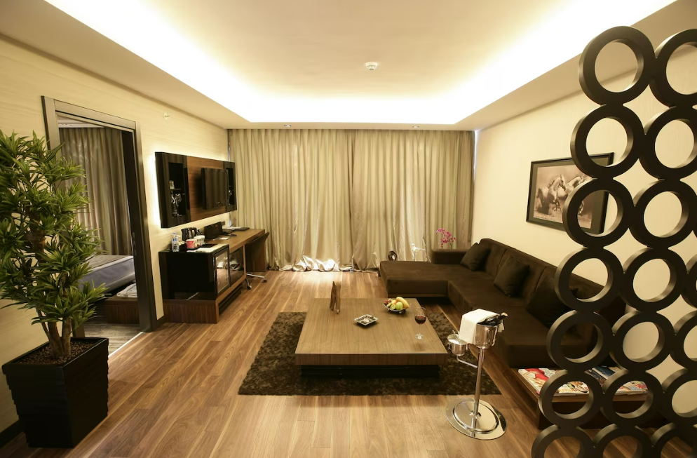 RYS Hotel & Restaurant