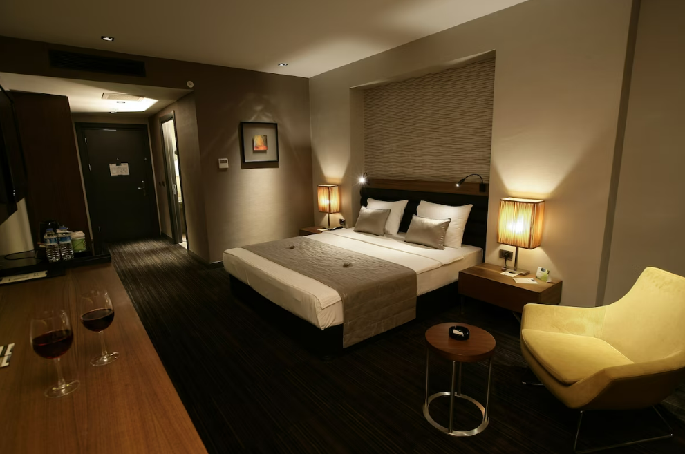 RYS Hotel & Restaurant