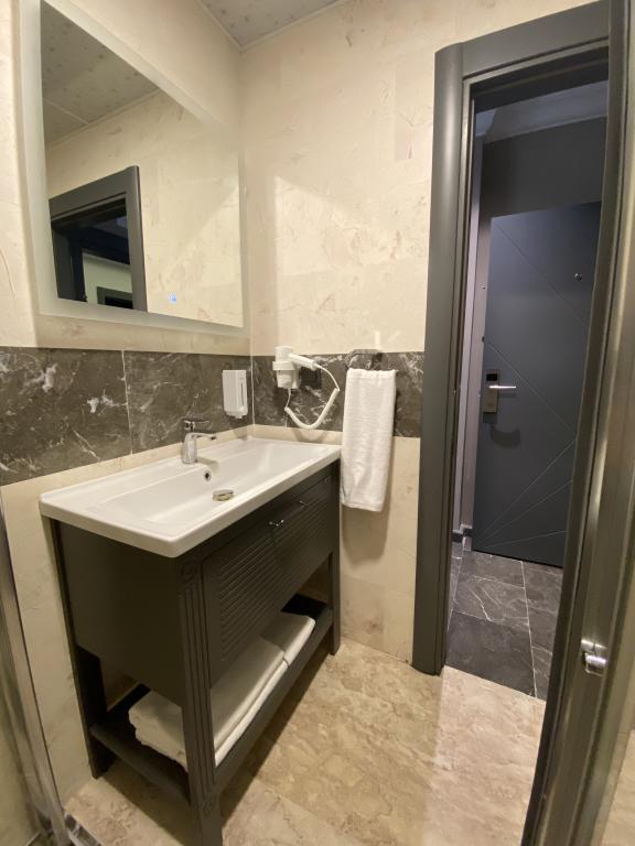 Rest by Dedeman Karabük