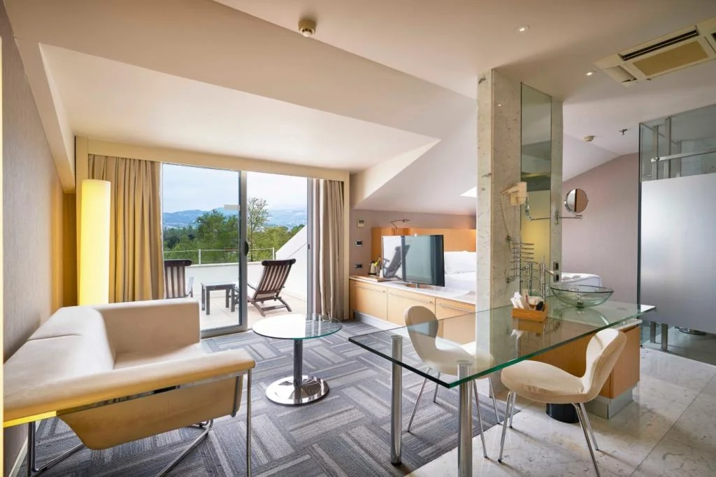 Richmond Nua Wellness & Spa